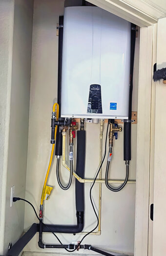 https://attadalehotwater.com.au/uploads/2025/06/instant-hot-water-systems-35536.jpg